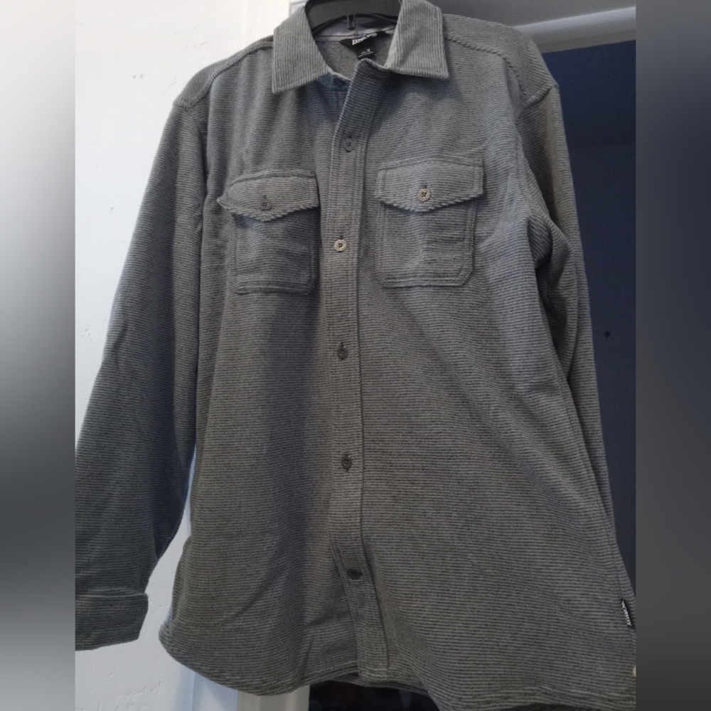 NWT Eddie Baur Warm/Soft Gray Long Sleeve Button Down